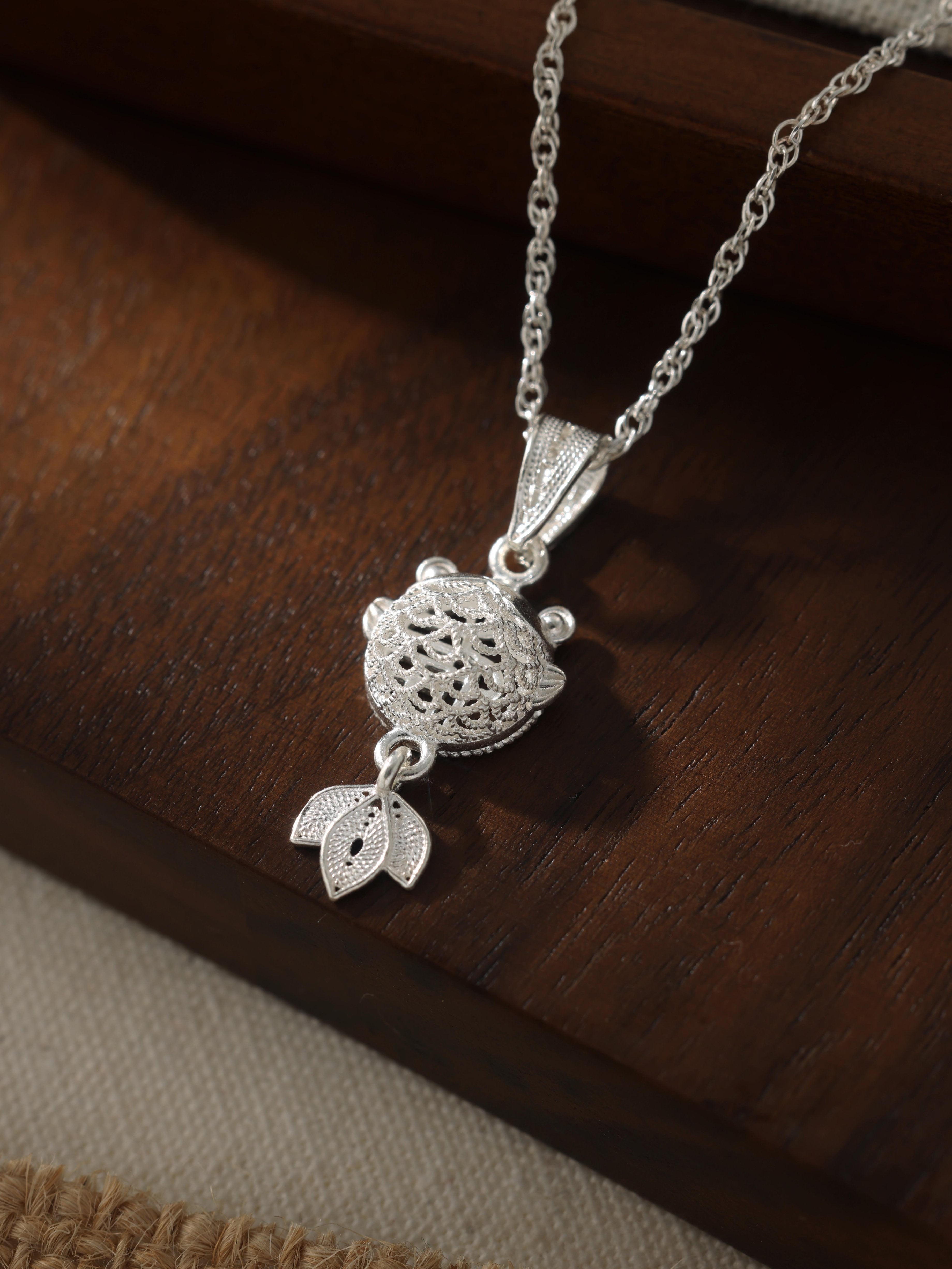 Suicune Filigree Necklace