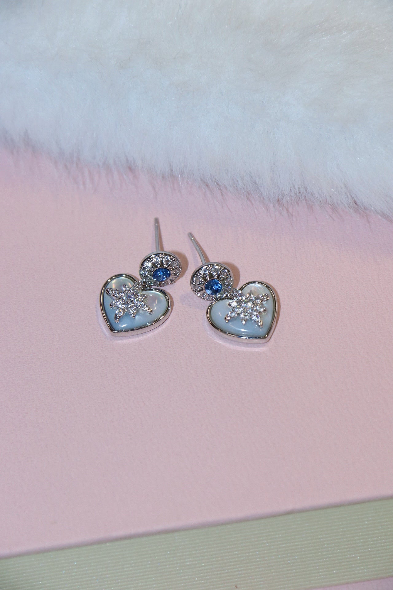 Sweet Edge Starburst Heart Drops